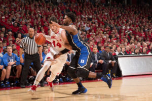 Wisconsin PF Frank Kaminsky (44) drives to the basket. PHOTO: David Stluka.